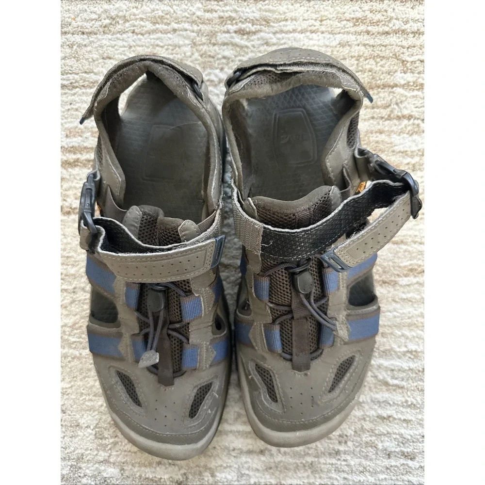 Teva omnium sandals